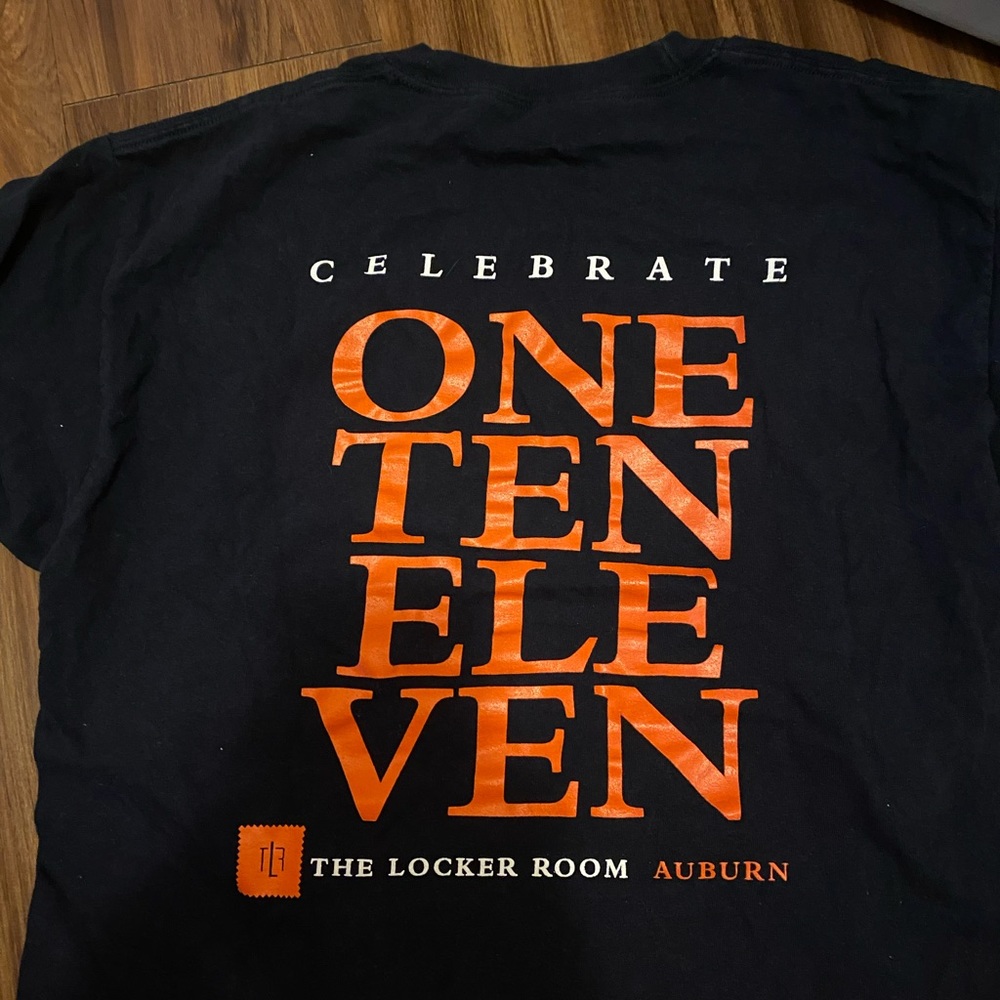 Locker Room Tee - Picture 4 of 4